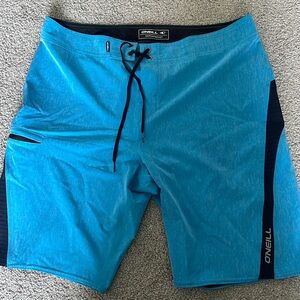 34’ O’Neill superfreak men’s short